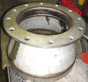 large-stainless-steel-flanged-adapter-pelletized-chemical-flow-lines