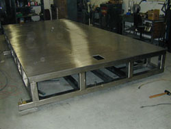 custom-polished-stainless-steel-implanter-stand-pedestal-machine-base-top-plate-semiconductor-cleanroom
